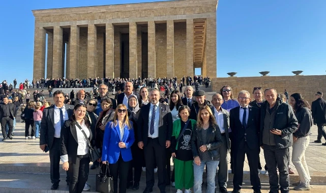İYİ Parti Bayraklı İlçe Başkanı Ebubekir Çelik’ten Anıtkabir Ziyareti 