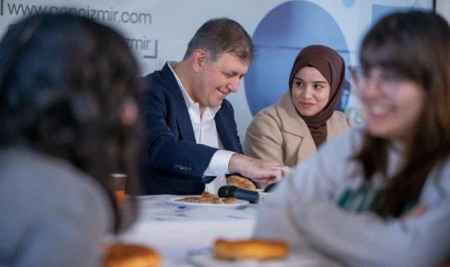 Başkan Tugay: Gençler isterse dünyayı değiştirebilir