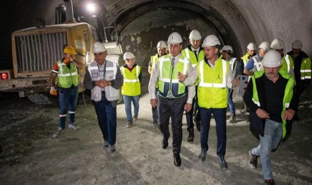 İzmir Büyükşehir Belediyesi bir yılda 20 milyar liranın üzerinde yatırım yaptı