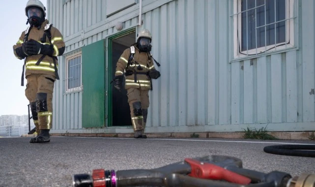 İzmir İtfaiyesi’nden baca, soba yangınları ve zehirlenmelere karşı uyarı