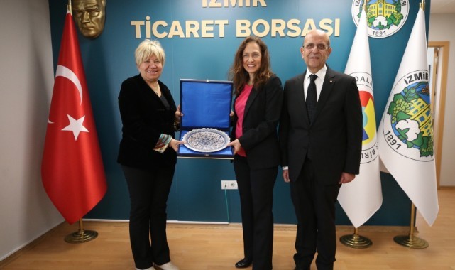 Karşıyaka'da İzmir Ticaret Borsası’nın desteğiyle 100 genç daha HPV aşısı olacak