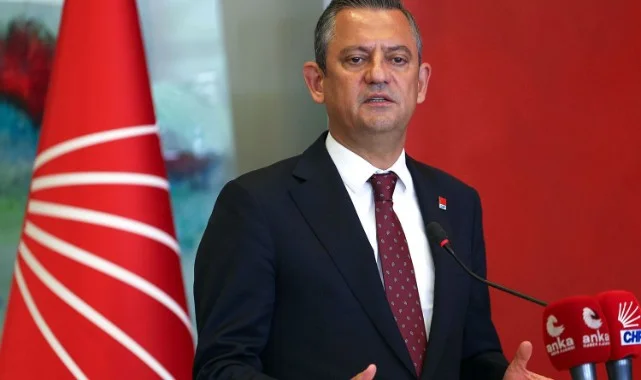 Özgür Özel'den Erdoğan'a "silkeleme" yanıtı: Vatandaş, ilk seçimde sizi silkeleyip atacak