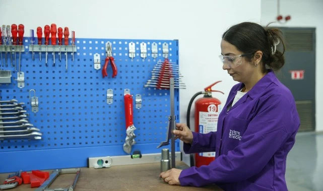 İstihdamın her alanında kadın gücü: Konaklı kadın CNC operatörleri geliyor