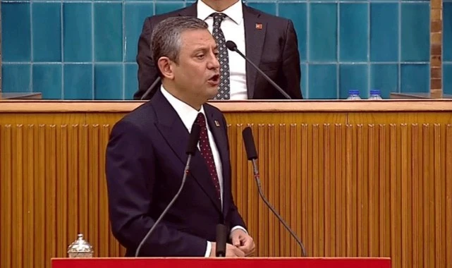 Özgür Özel Çağrısını Yeniledi! ‘Emekliyi Aç Bırakana Kırmızı Kart’
