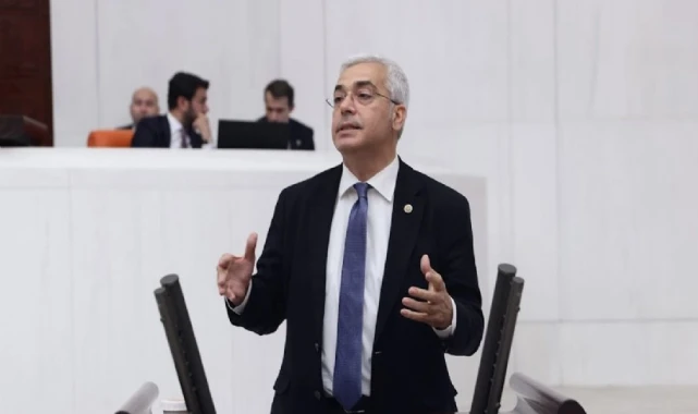 Partisinden istifa etmişti... Uzun CHP yolunda!