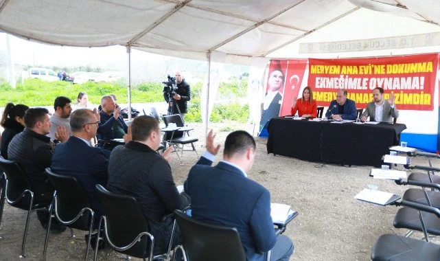 AKP Selçuk’ta çifte standart: Ocak'ta Komisyon seçimine katılıp, Şubat meclisine mazeret verdiler!