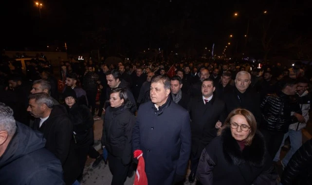 Başkan Tugay’dan felaketin yıl dönümünde halkla beraber sessiz yürüyüş