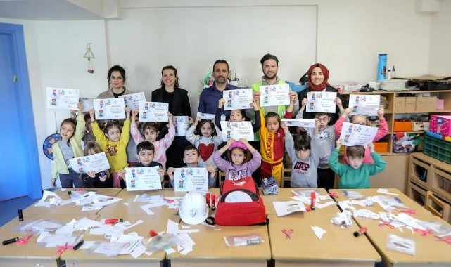 Bayraklı Belediyesinden miniklere deprem bilinci eğitimi
