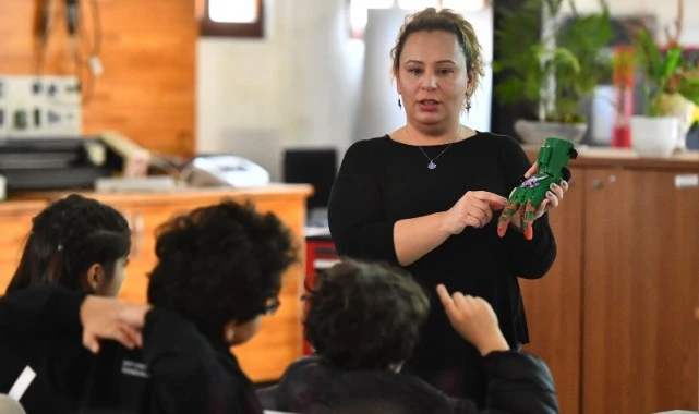 Geleceğin girişimcileri, fikirlerinin temellerini FabrikaLab İzmir’de attı