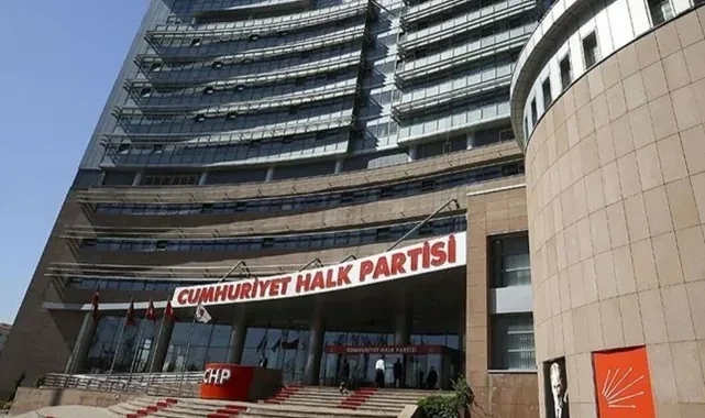 Milletvekilleri Ekrem İmamoğlu için imza vermeye başladı