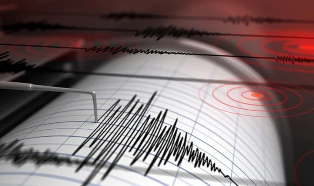 Sadece 1 saatte 5 şiddetli deprem! Ege'de depremlerin ardı arkası kesilmiyor