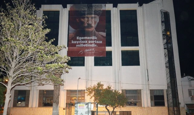 Efes Selçuk’tan net mesaj: Egemenlik kayıtsız şartsız milletindir