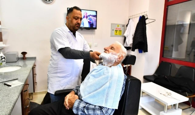 Huzurevi sakinleri mutlu çalışanlar gururlu