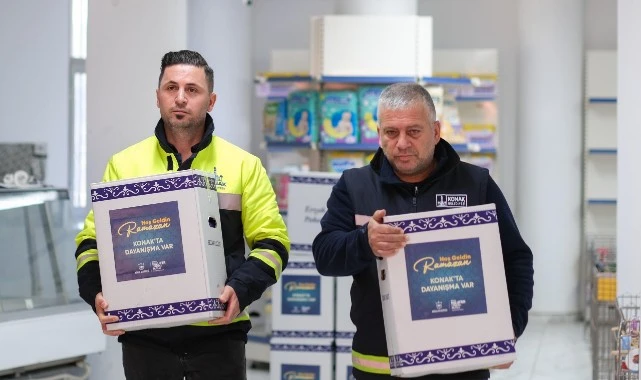 Konak’ta dayanışma kolileri vatandaşlarla buluşuyor
