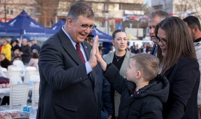 Urla Belediyesi’nde yeni hizmet araçları tanıtıldı