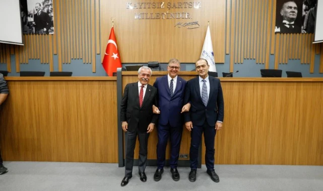 Başkan Tugay’dan kent sorunlarına karşı ortak çalışma çağrısı