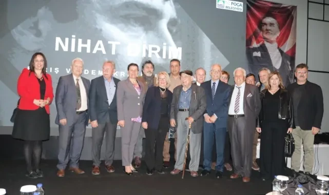 Foça, bir efsaneyi ayakta alkışladı: "Nihat Dirim" belgeselinin galası gerçekleşti