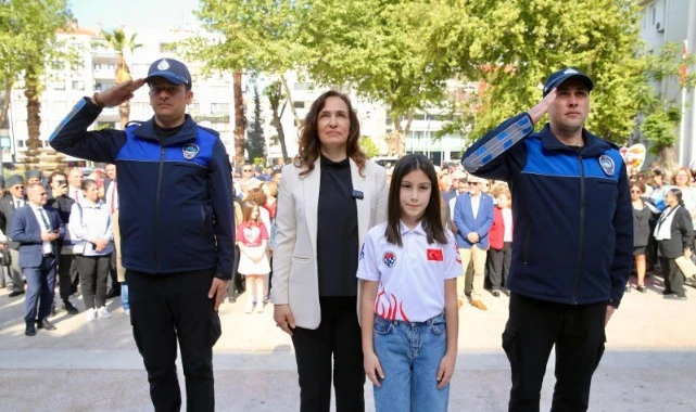 Karşıyaka’da yer gök bayram coşkusuyla renklendi!