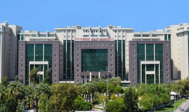 İzmir'de icra müdür yardımcısı ve katibi 'rüşvet isteme' suçundan gözaltına alındı