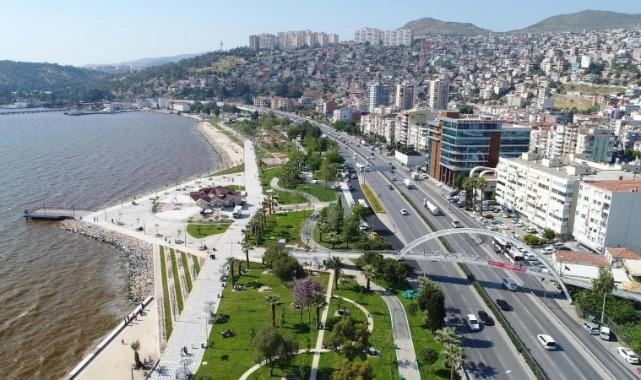 İzmir’in afet sonrası toplanma alanlarının analizi yapıldı  