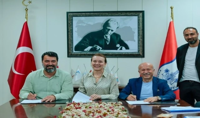 Konak’ta greve nokta koyan imza: En düşük maaş 58 bin TL