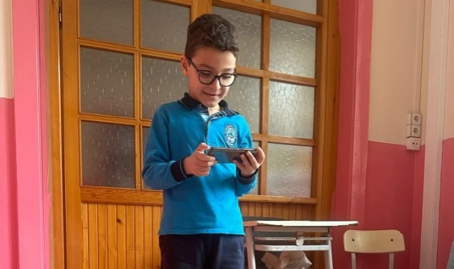 Menderes Alpaslan İlkokulu'nda Harezmi Eğitimi ile Farkındalık ve Teknoloji Buluştu