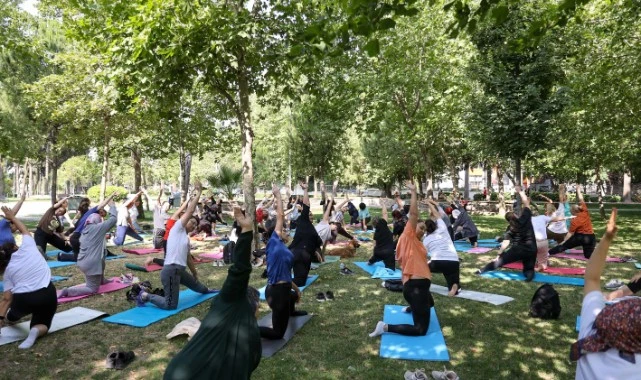 Buca’da yoga, pilates ve zumba dersleri açık havaya taşındı