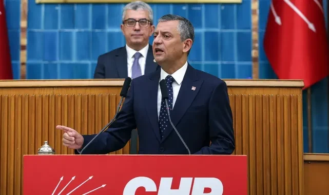 Özgür Özel, Ferdi Zeyrek'e kürsüden söz verdi: 'Atatürk'ün partisini iktidar yapacağız'
