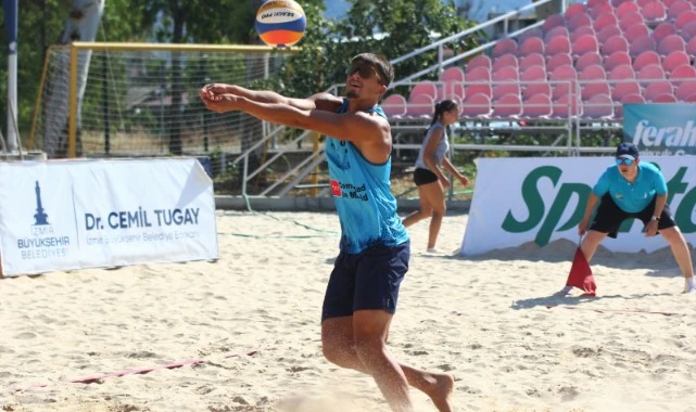 Plaj voleybolunun kalbi İzmir’de attı