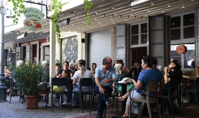 Konak’tan Türkiye’ye örnek hizmet: 1 yılda 8 ‘mutluluk’ şubesi