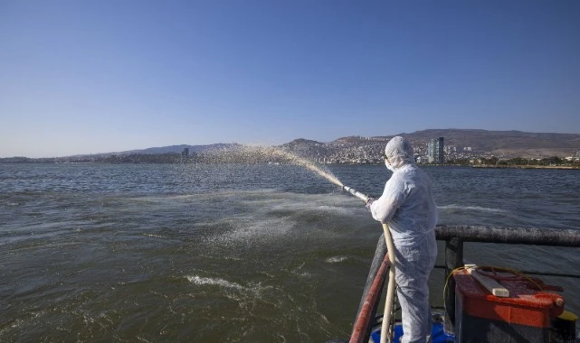 İzmir Körfezi için modifiye kil uygulaması devrede