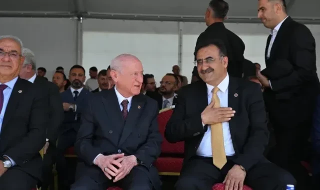 Malazgirt Etkinliğinde MHP-DEM Parti Teması! Bahçeli'ye Teşekkür Etti