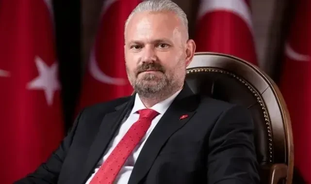 Pehlivan'dan Tugay'a 'çöp' çıkışı: Menemen'i cezalandırmaya çalışıyor