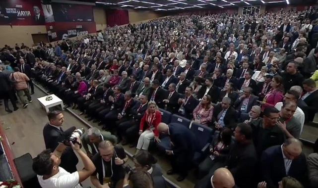 CHP'nin olağanüstü kurultayı başladı