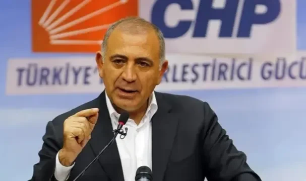 Gürsel Tekin: 'Pazartesi günü İstanbul il binasına geleceğim'
