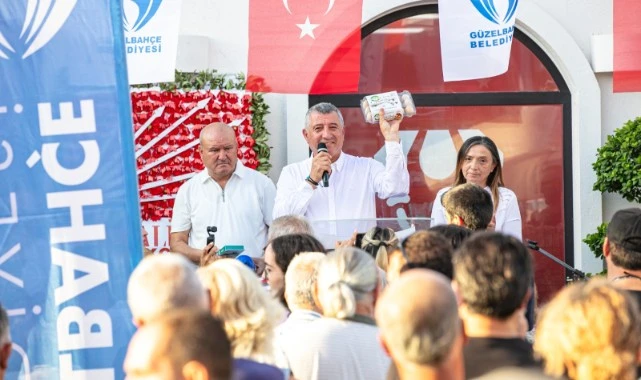 Güzelbahçe'nin Kurtuluş Günü'nde 3. Güzmar Açıldı