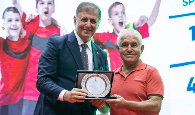 İzmir Büyükşehir Belediye Başkanı Tugay’dan İzmirli sporculara mesaj