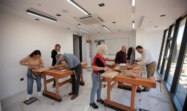 Karabağlar ‘da Asırlık Sanat Yeniden Hayat Buluyor