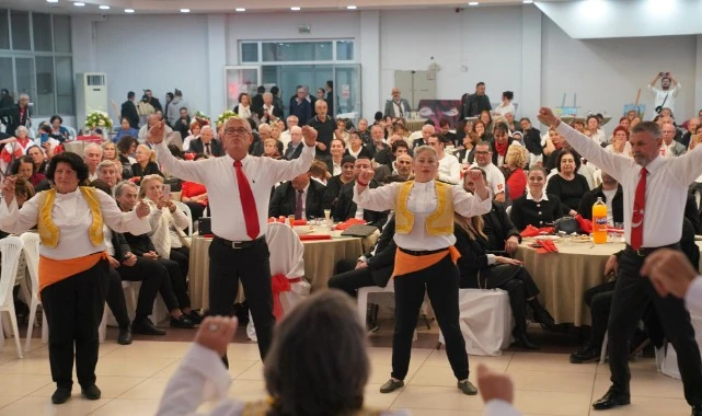 Seferihisar’da 29 Ekim Cumhuriyet Balosu’nda coşku dolu gece