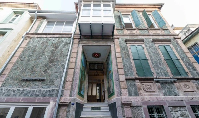 Başkan Tugay “Ay Yıldızlı Konak” seçimini anlattı