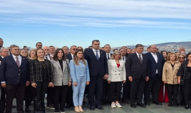 CHP İzmir'den 24 Kasım töreni