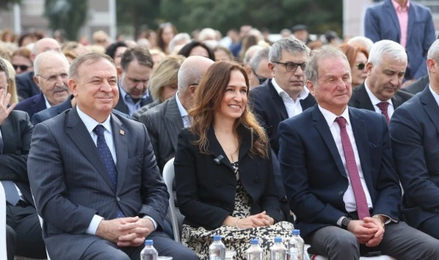 Karşıyaka’da görkemli açılış: Zübeyde Hanım Sosyal Tesisi hizmette!