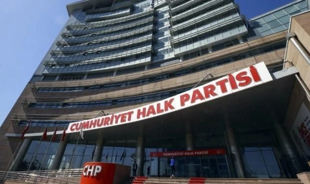 Kurultayda 15 yıl sonra ilk: İzmir’den isim yok!