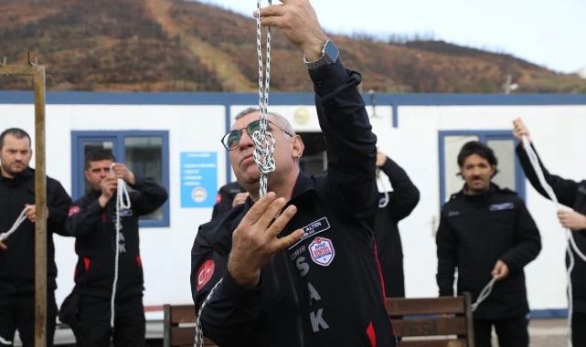 Seferihisar Arama Kurtarma (SAK) ekibi afetlere karşı hazırlıklarını aralıksız sürdürüyor