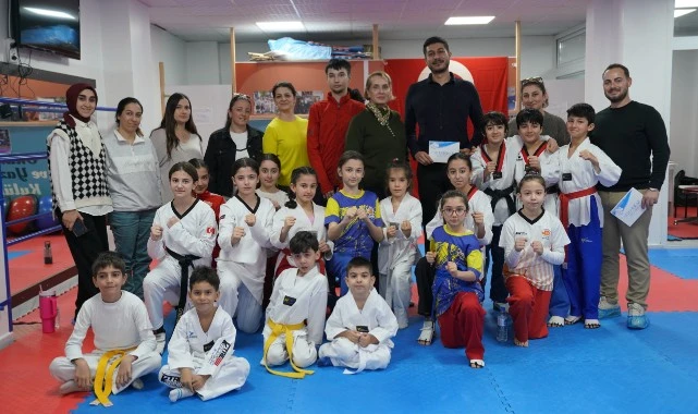 Seferihisar Belediyesi Taekwondo sporcularına Türkiye Şampiyonası öncesi “Psikolojik Destek”