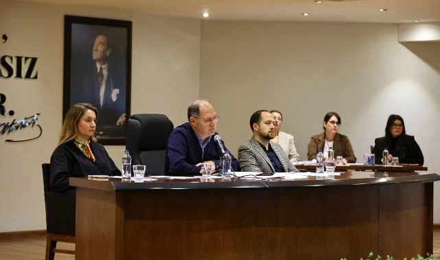 Efes Selçuk meclisinden geçti: Can dostlar için 500 kilo mama üretilecek