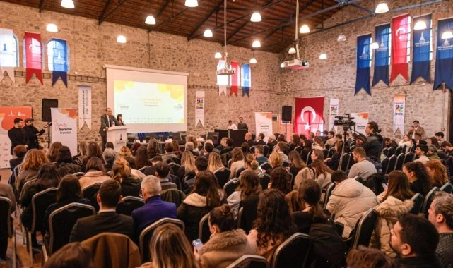 “İzmir Seninle” ile gençlere güçlü kariyer köprüsü