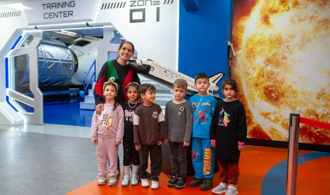 Karşıyakalı anaokulu öğrencileri Uzay Kampı’nda