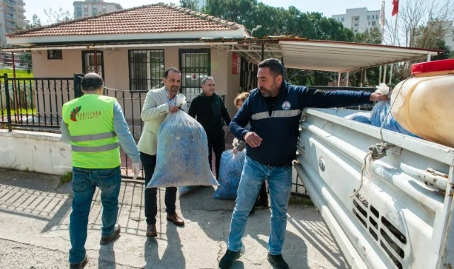 Aliağa’dan Karşıyaka’ya iyilik köprüsü: “Mavi Kapak” kampanyasına 200 kilogramlık destek