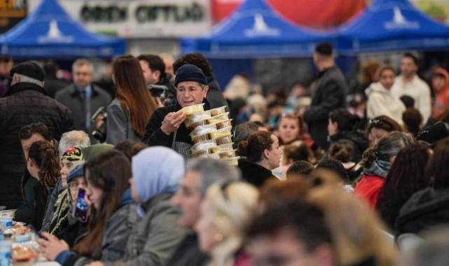 Balçovalılar iftar sofrasında buluştu